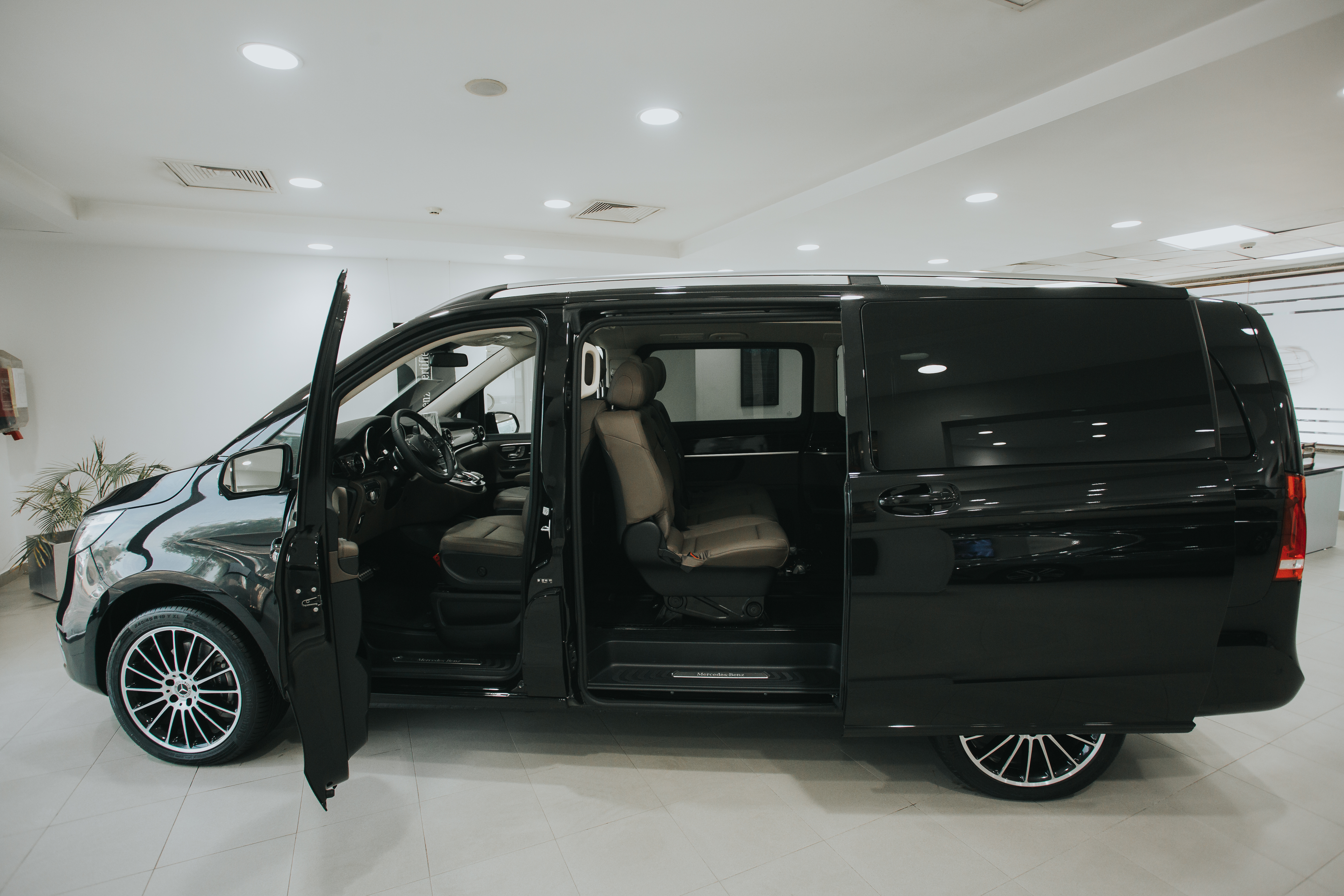 Automotive Image 26