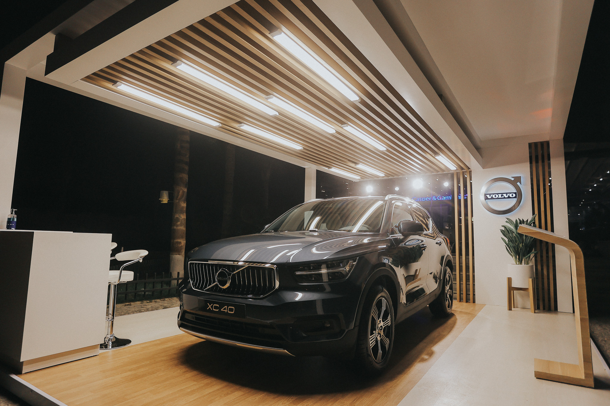 Automotive Image 38